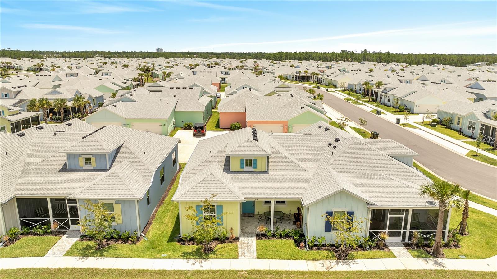 LATITUDE MARGARITAVILLE/DAYTONA BEACH PH 5 - Residential Lease
