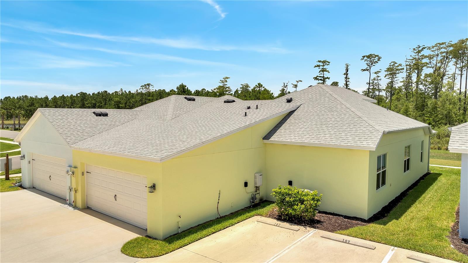 LATITUDE MARGARITAVILLE/DAYTONA BEACH PH 5 - Residential Lease
