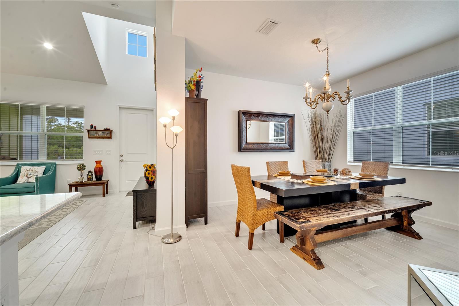 LATITUDE MARGARITAVILLE/DAYTONA BEACH PH 5 - Residential Lease