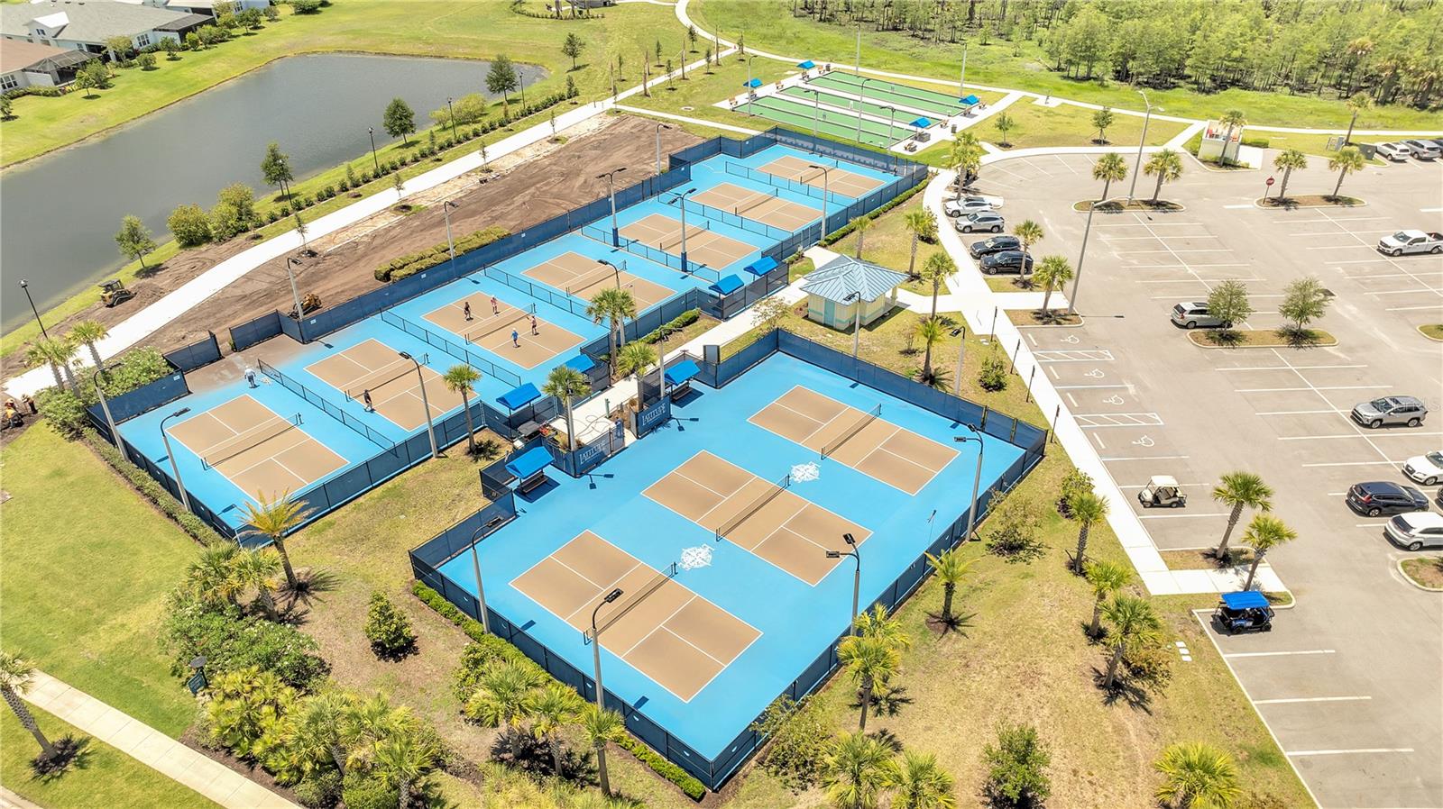 LATITUDE MARGARITAVILLE/DAYTONA BEACH PH 5 - Residential Lease