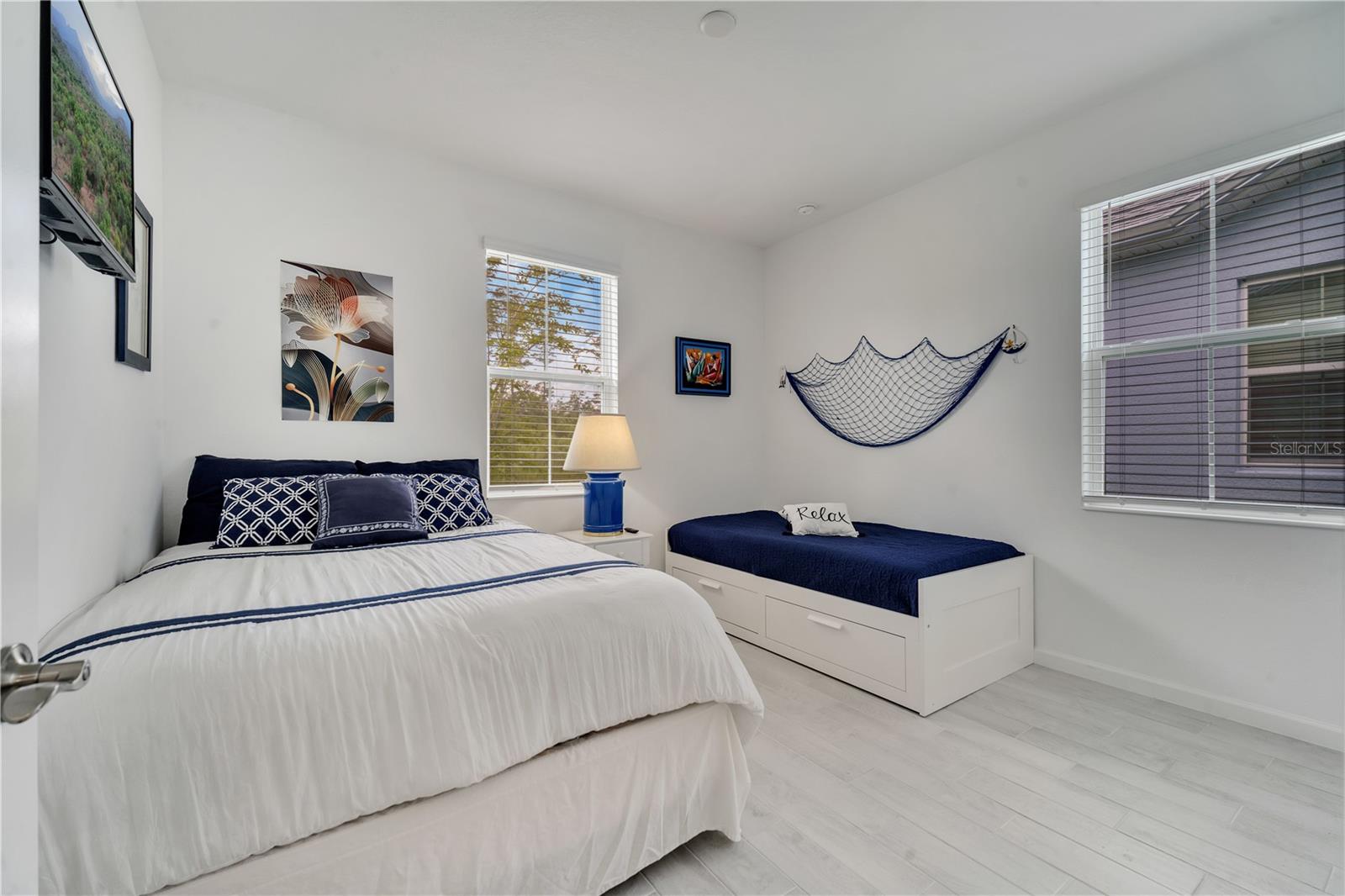 LATITUDE MARGARITAVILLE/DAYTONA BEACH PH 5 - Residential Lease