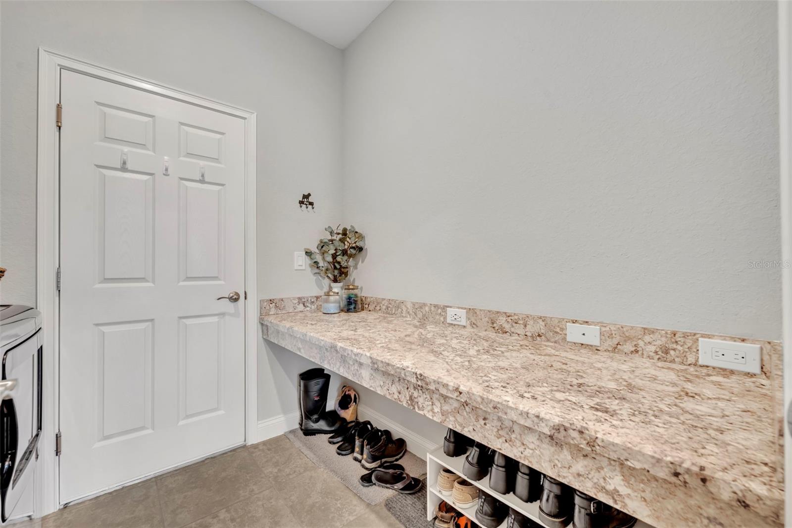 LAKES TR 6 - Residential