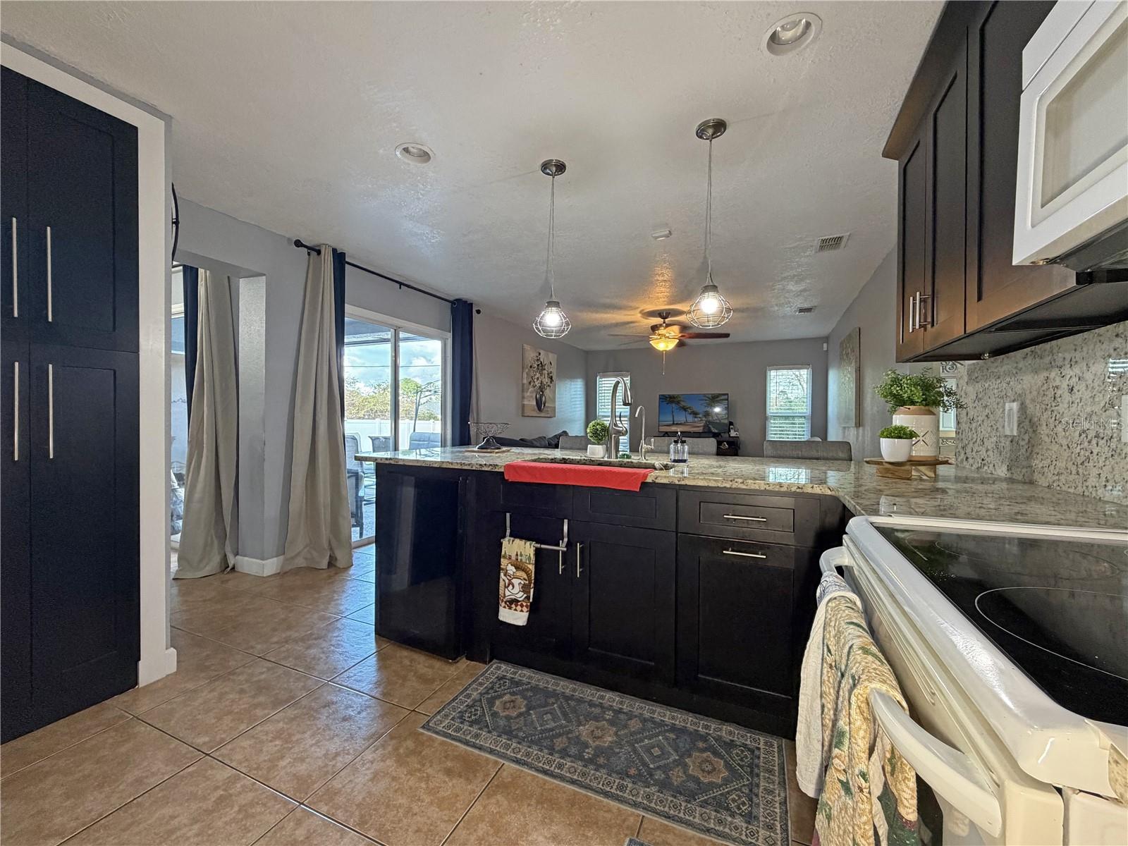 DELTONA LAKES UN 32 - Residential