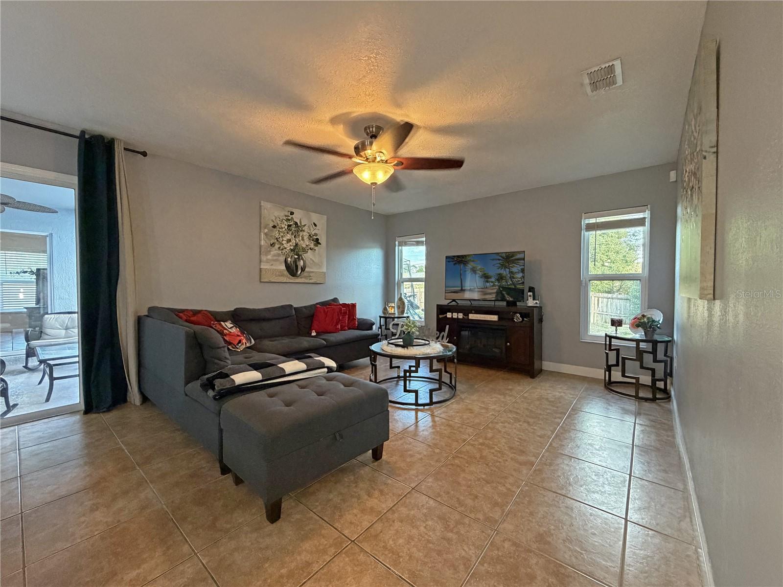 DELTONA LAKES UN 32 - Residential