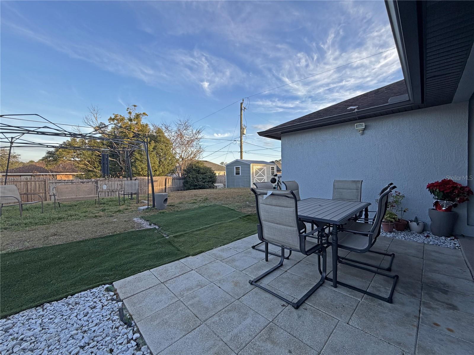 DELTONA LAKES UN 32 - Residential