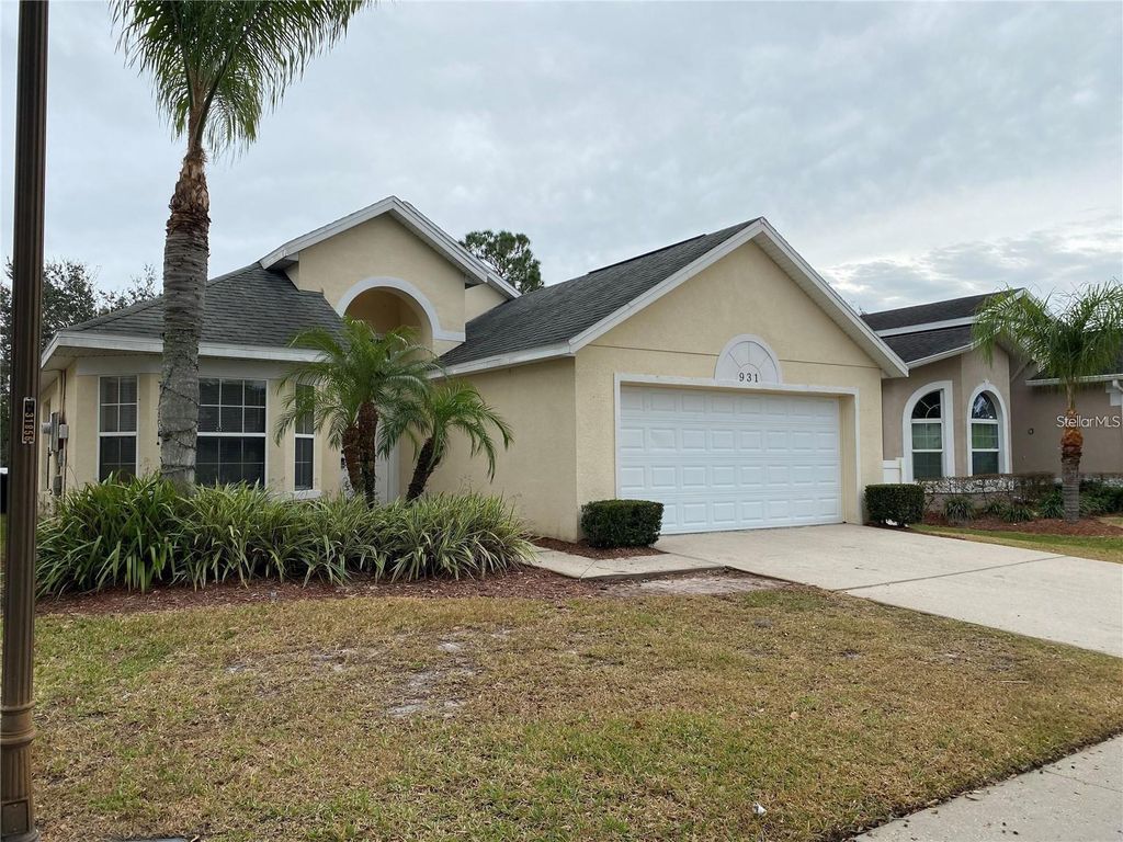 Photo of 931 Emerald Green Court, Kissimmee, FL 34746 (MLS # S5143546)