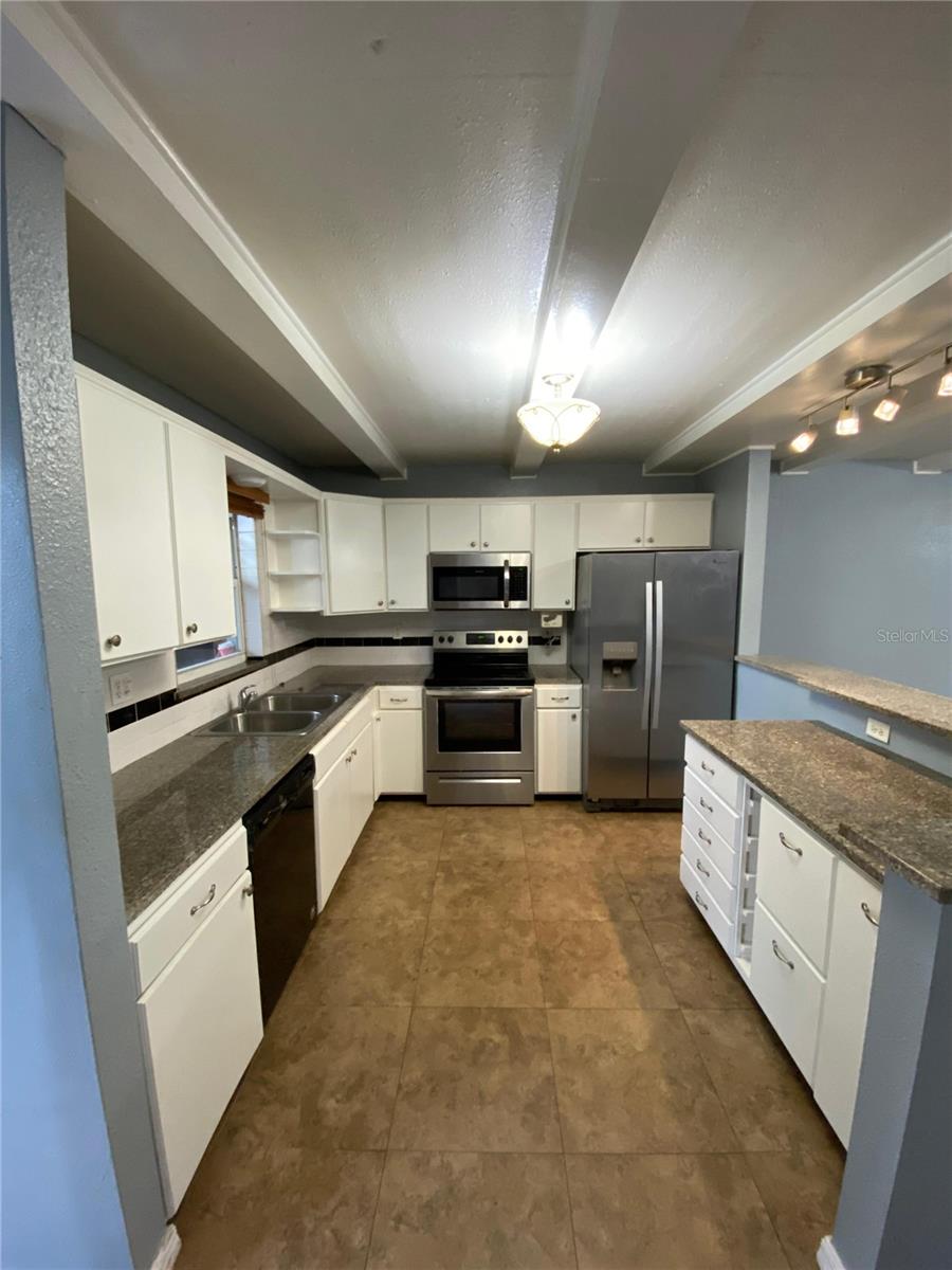 SOMERSET PARK A CONDO - Residential Lease