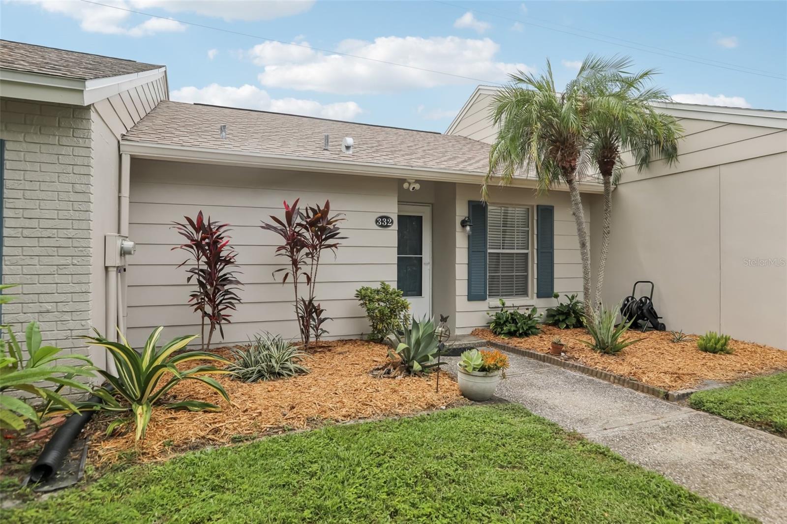 BAY TOWNE - Residential