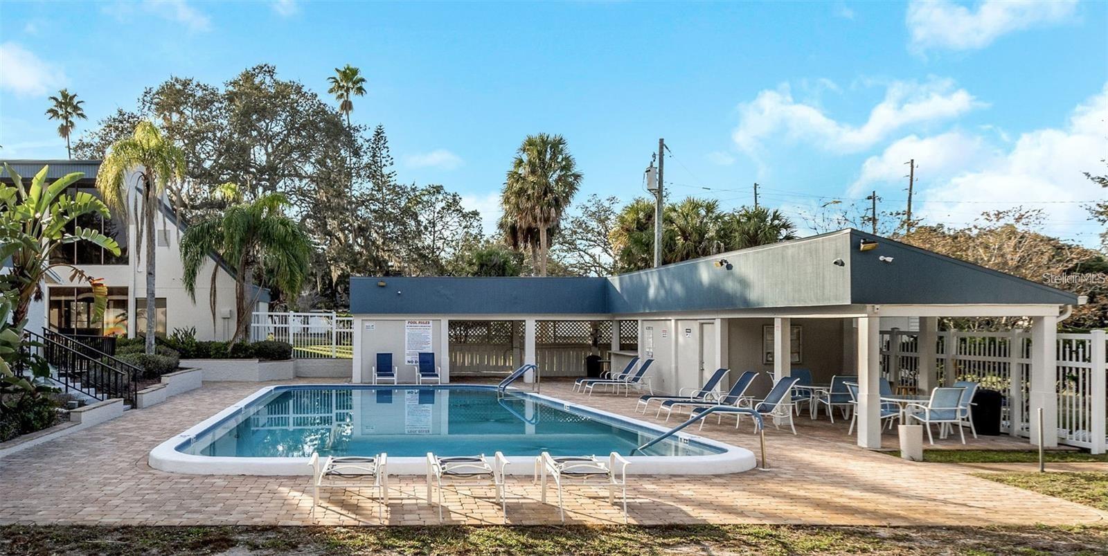 BAY TOWNE - Residential