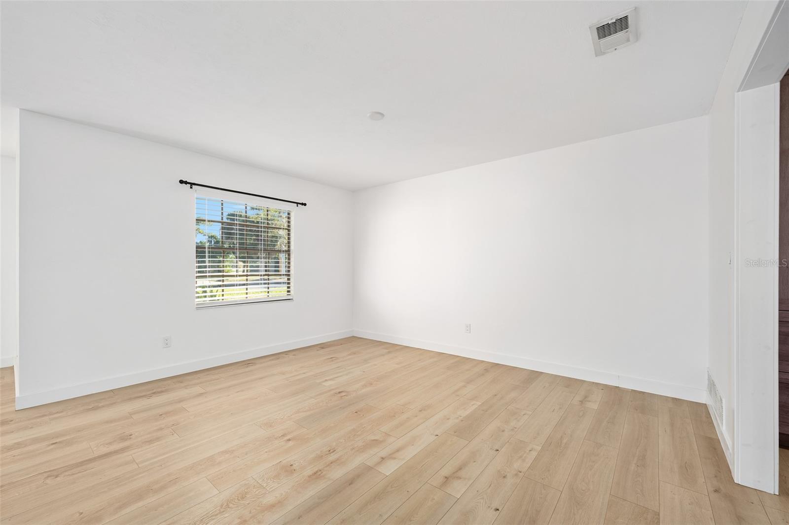 OAK FOREST - Residential