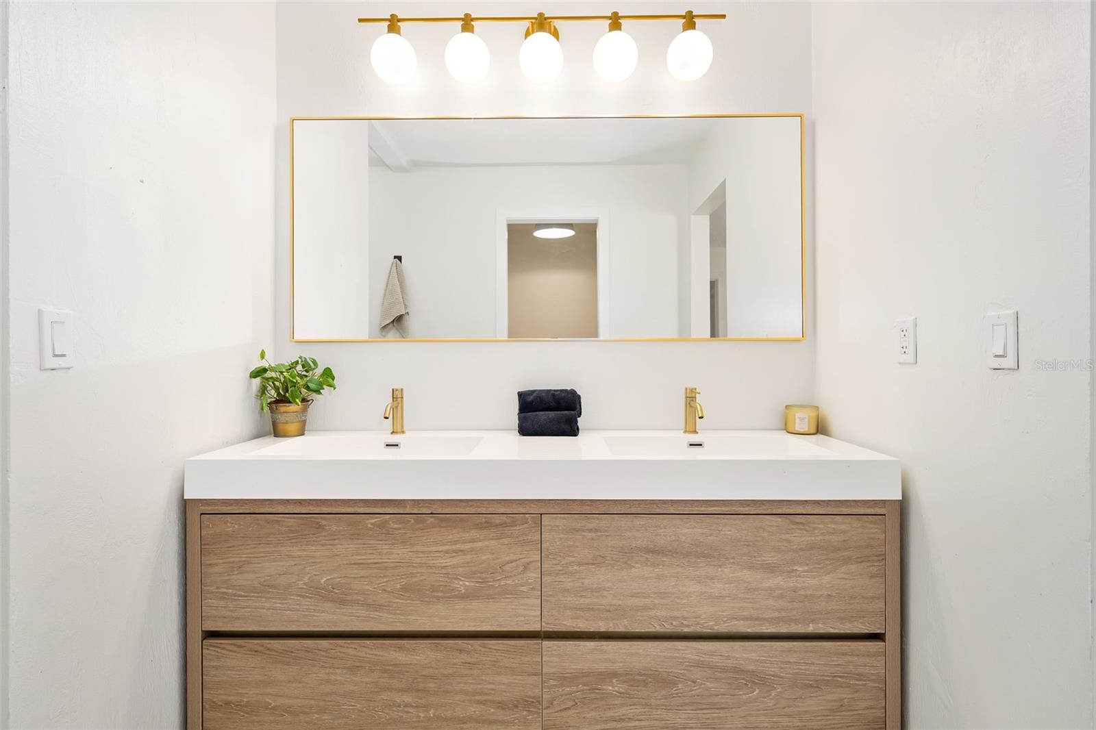 OAK FOREST - Residential