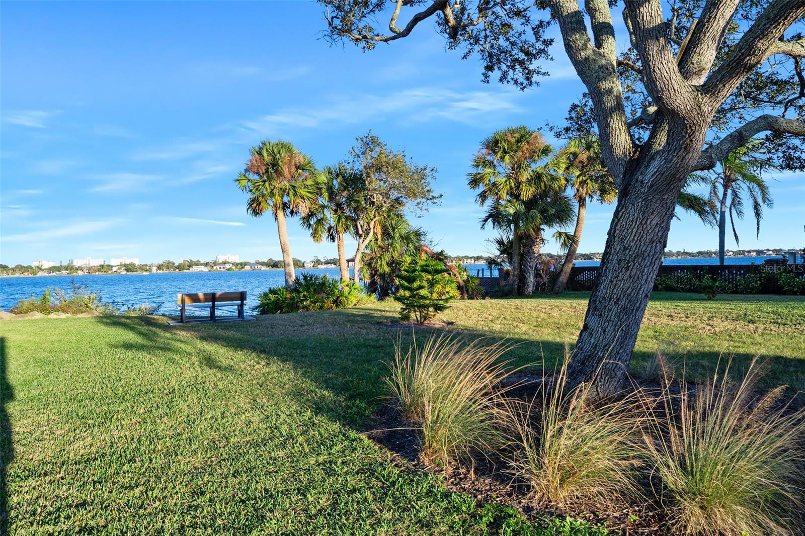 OAK FOREST - Residential