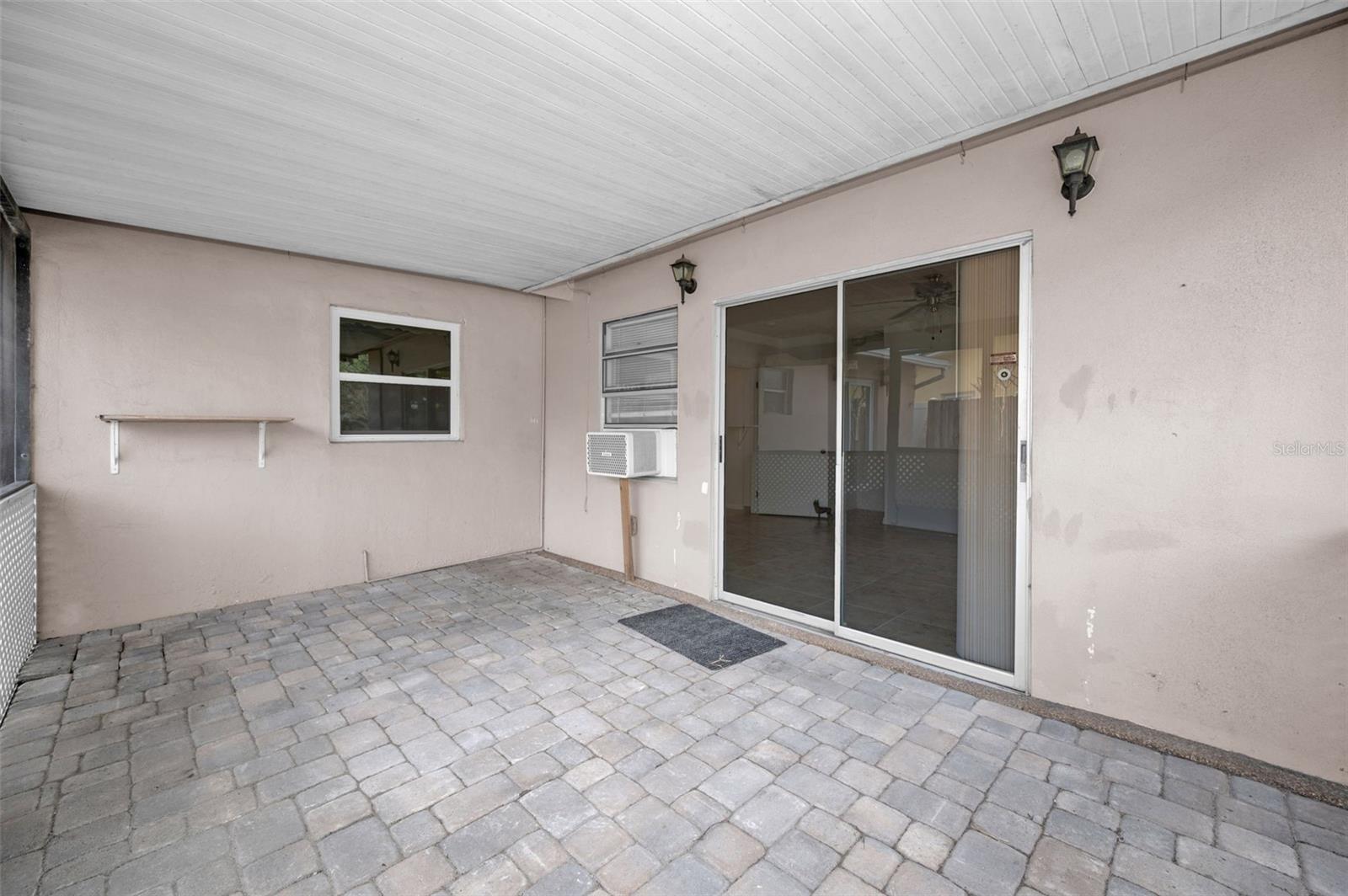 ESQUIRE ESTATES - Residential