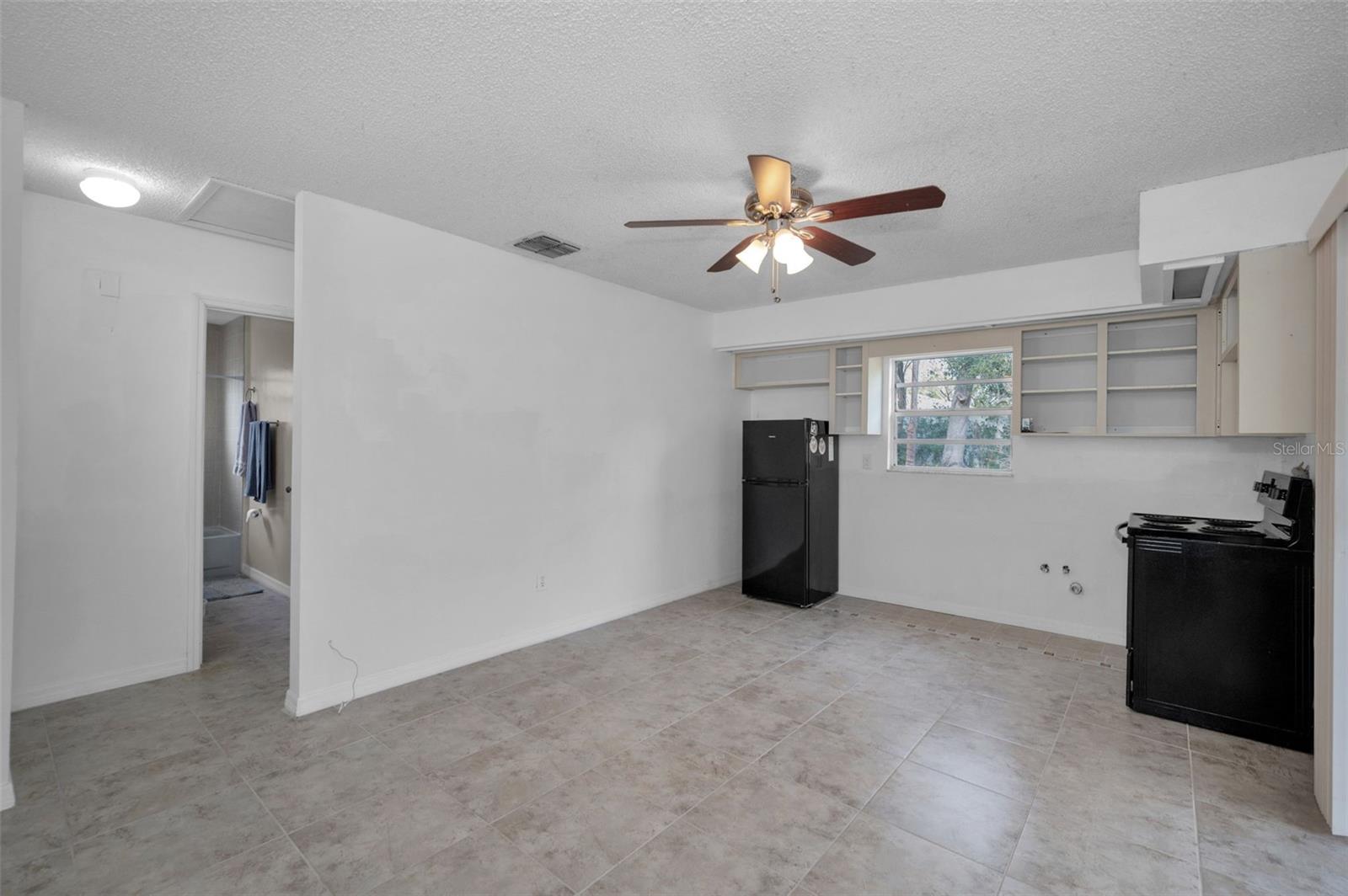 ESQUIRE ESTATES - Residential