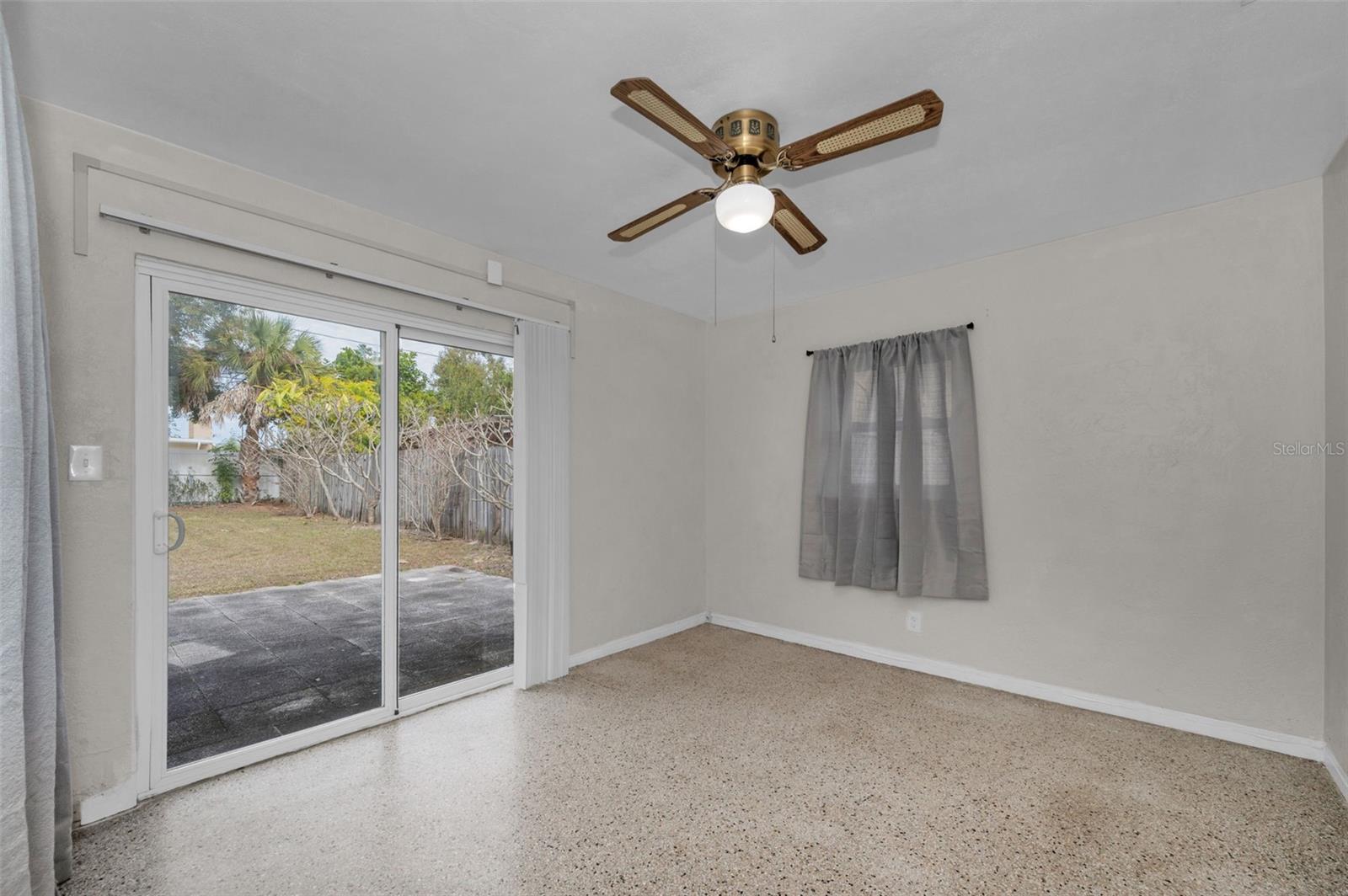 ESQUIRE ESTATES - Residential