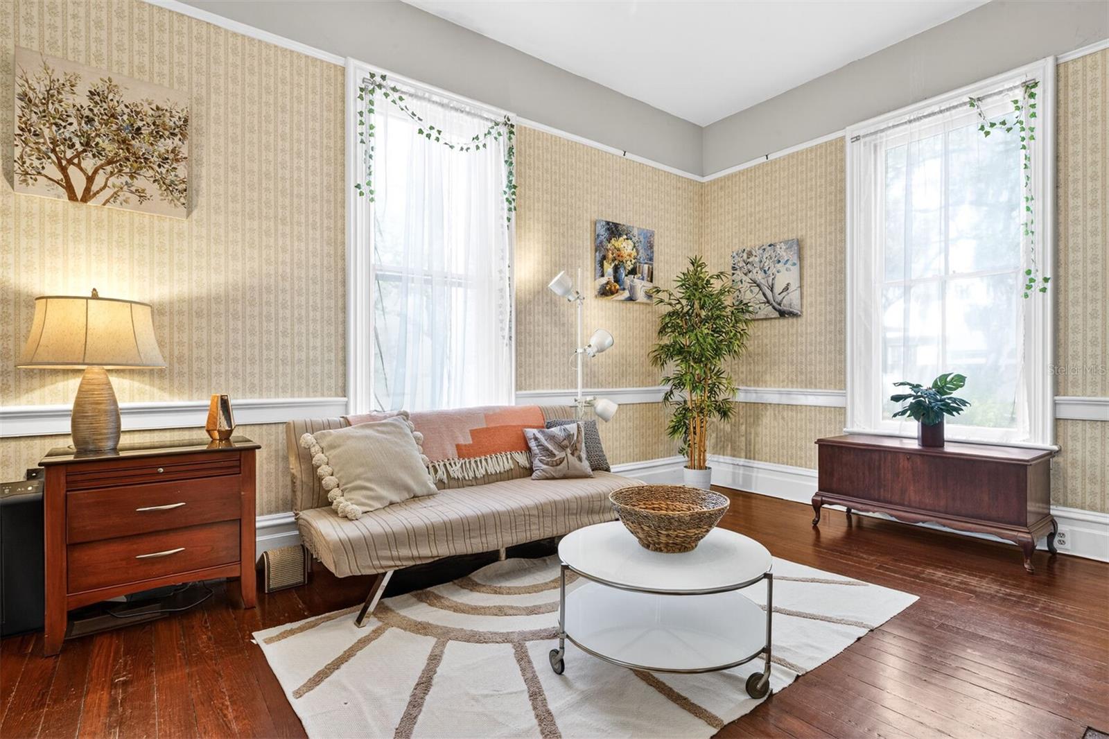 708 E UNIVERSITY AVENUE