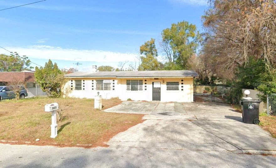 Investor opportunity in Washington Shores with strong upside potential. Concrete block home situated on a large lot in an established area with continued growth and redevelopment. Ideal for investors or buyers looking for a project with value-add potential.

Property currently has limited access—exterior viewing only at this time. Interior condition is unknown. Being sold as-is. Buyer to verify all information and condition.

Priced for a quick sale. Cash or renovation financing preferred.