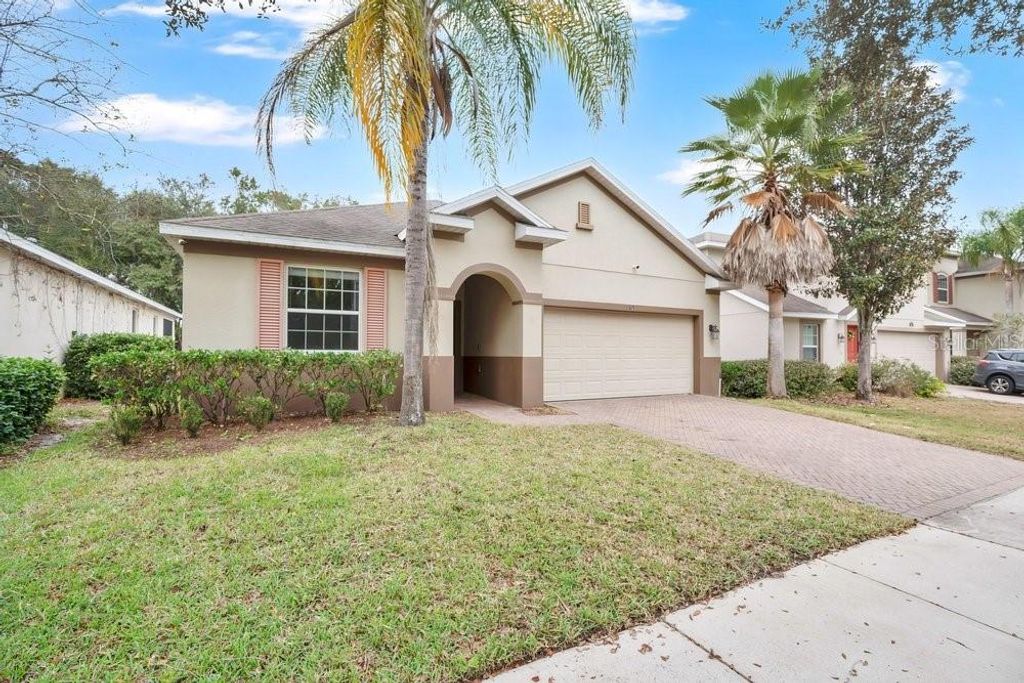 Photo of 680 Preakness Cir, Deland, FL 32724 (MLS # V4946523)