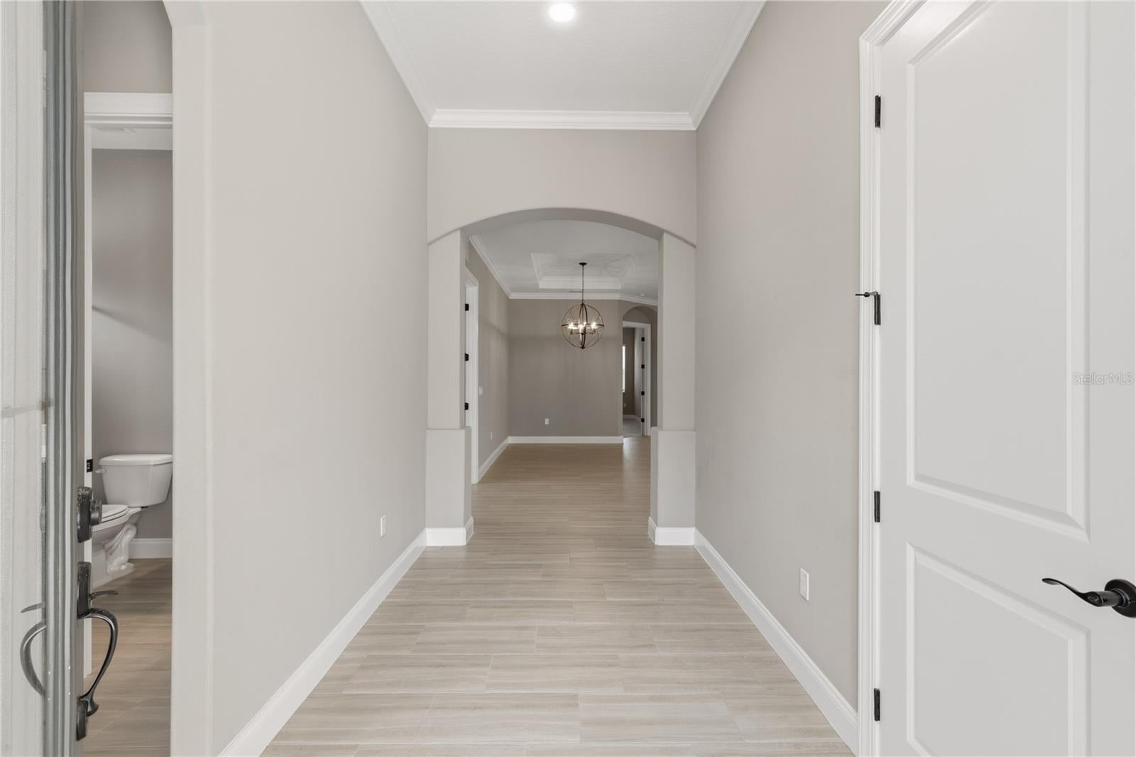 7 OASIS CIRCLE