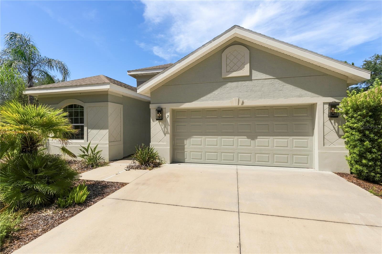 7 Oasis Circle, Palm Coast