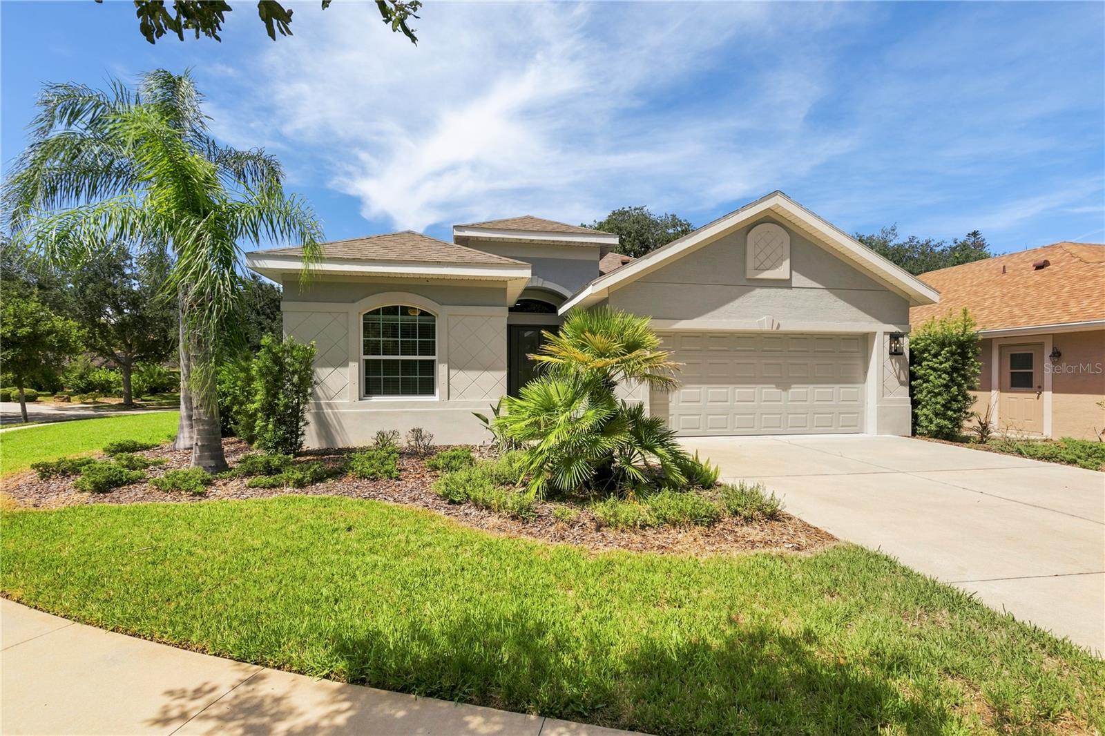 7 OASIS CIRCLE