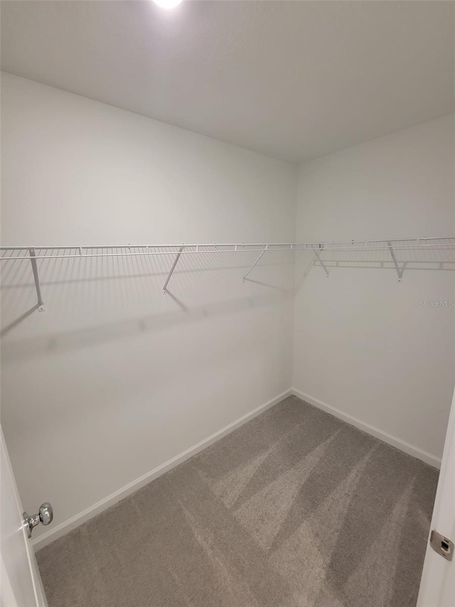 HUNT CLUB/LK WALES PH 1 - Residential Lease