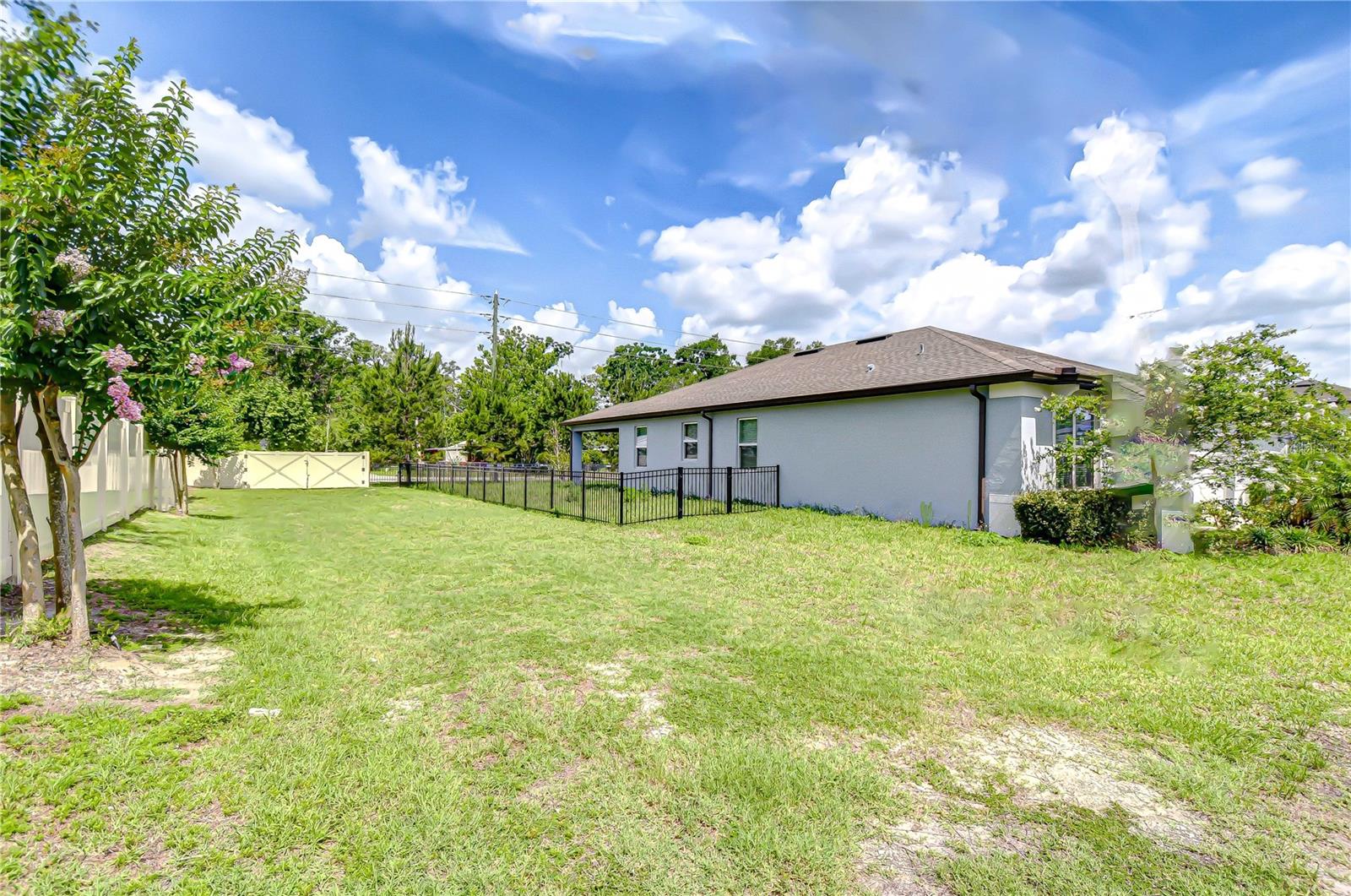 6119 BRADFORD WOODS DRIVE