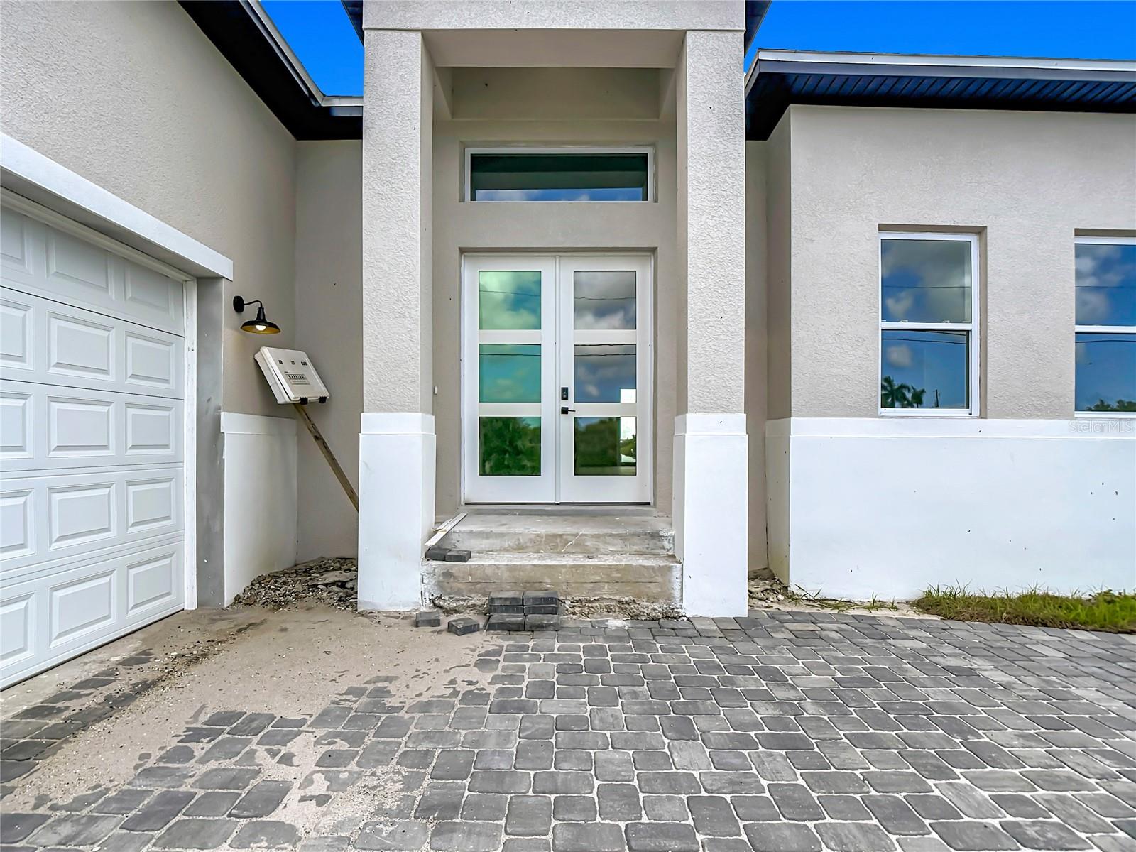10262 KINGSVILLE DRIVE