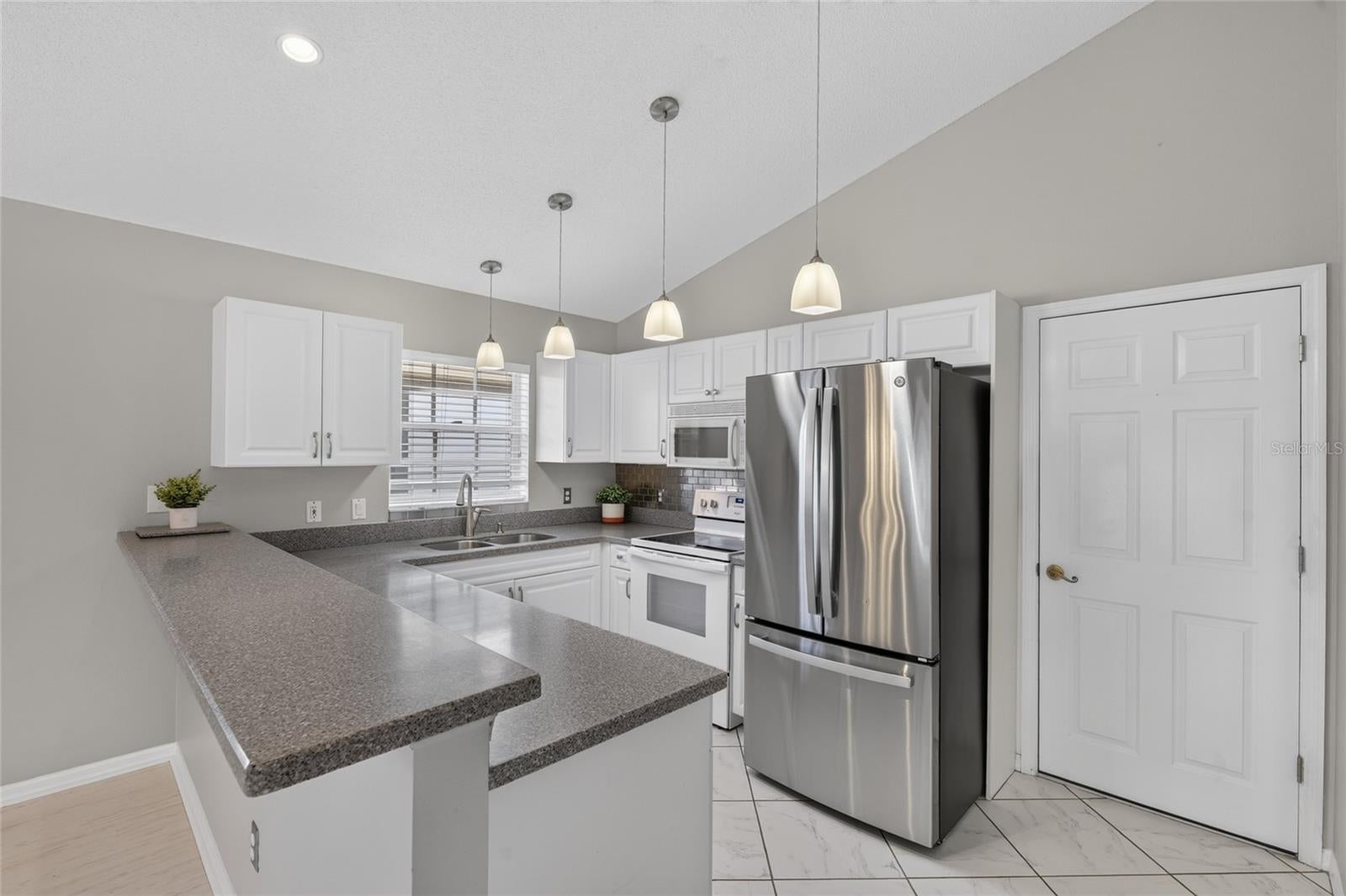 1250 CAPRI ISLES BOULEVARD 66