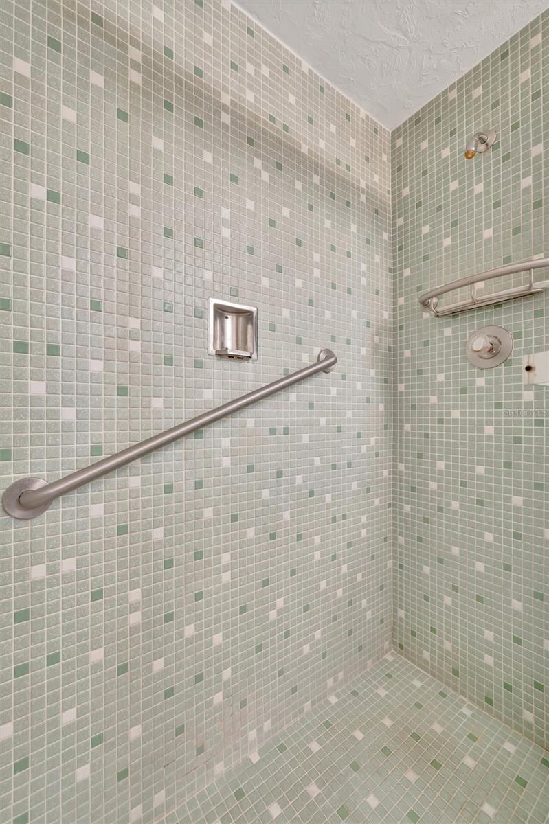 PALMA SOLA HARBOUR SEC 1 - Residential