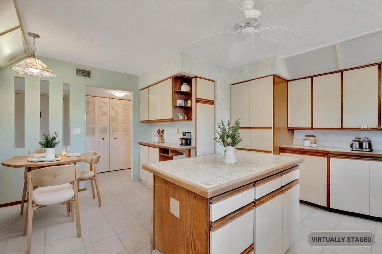 PALMA SOLA HARBOUR SEC 1 - Residential