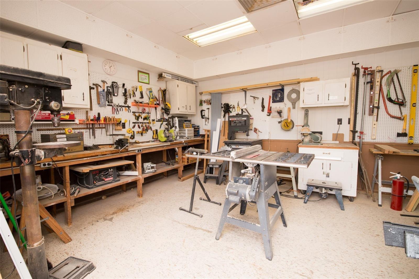 PALMA SOLA HARBOUR SEC 1 - Residential