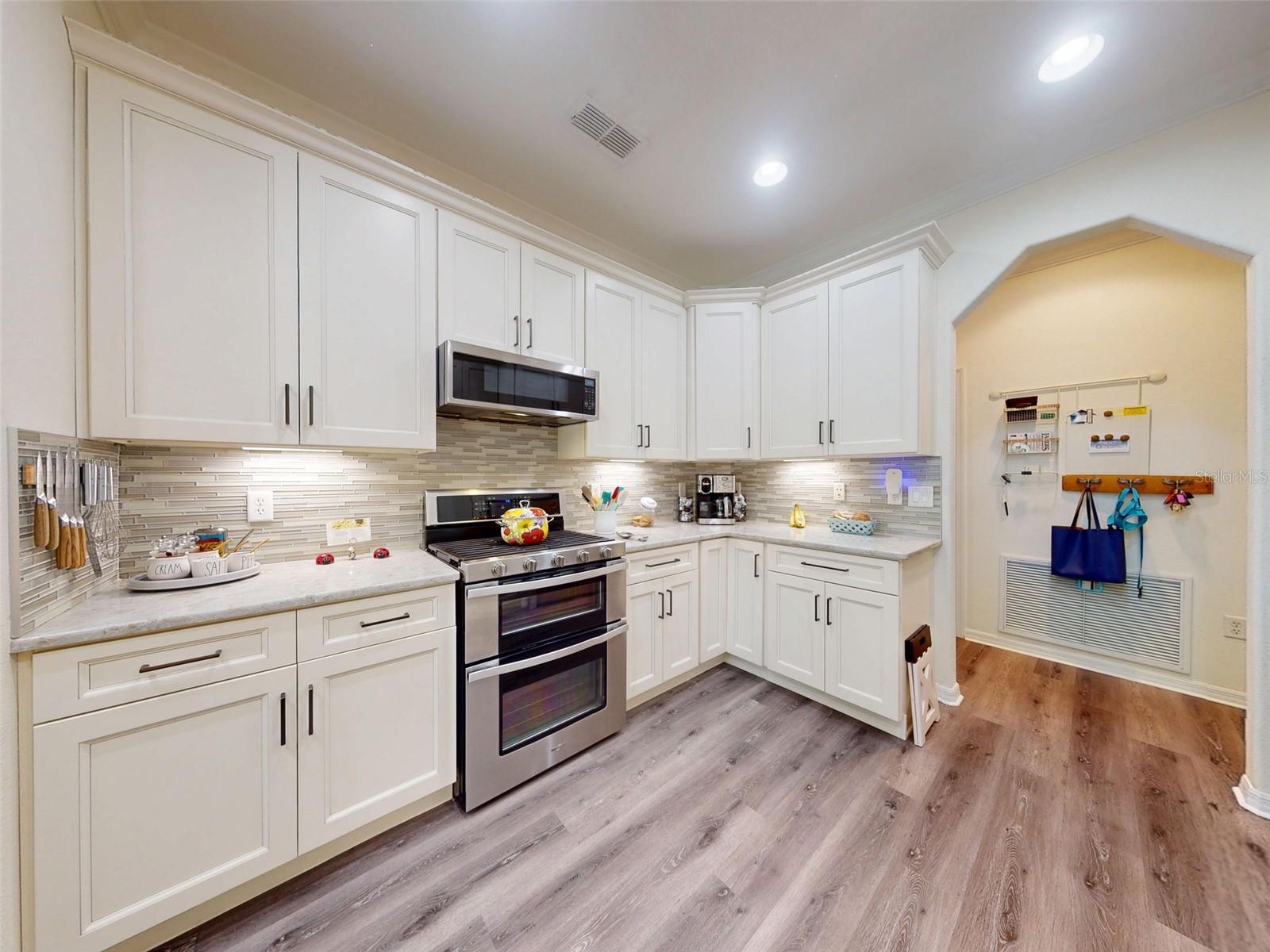 CANDLER HILLS EAST PH 1 UNITS B.C.D.F.G. - Residential
