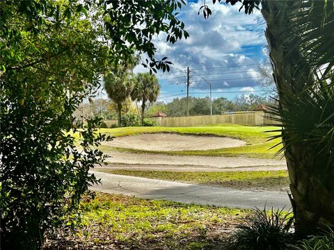 A home in LAKE WALES