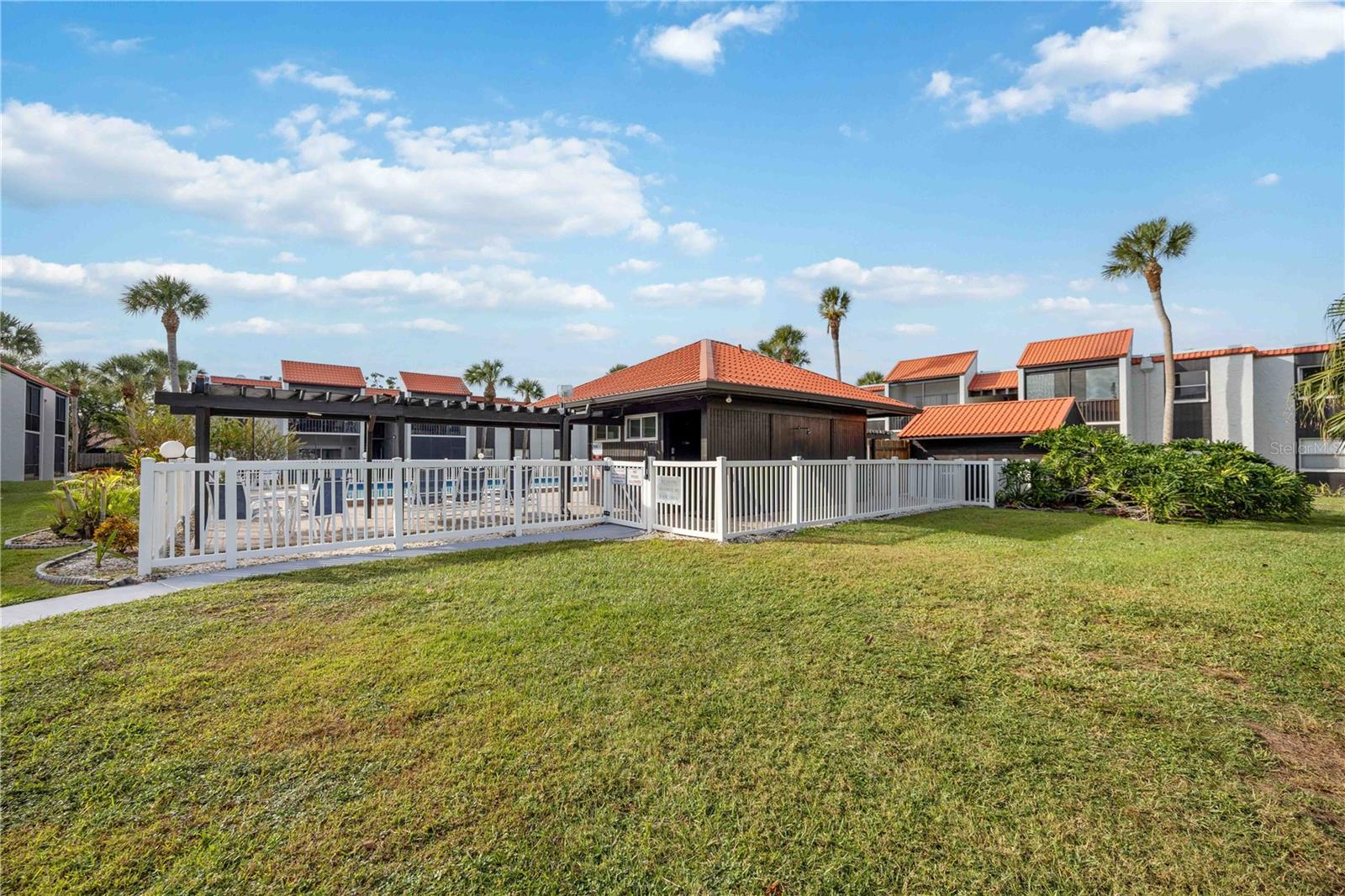 VILLAGE BROOKE SEC 1 - Residential