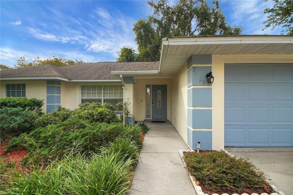 Photo of 36629 Francis Drive, Grand Island, FL 32735 (MLS # G5104243)