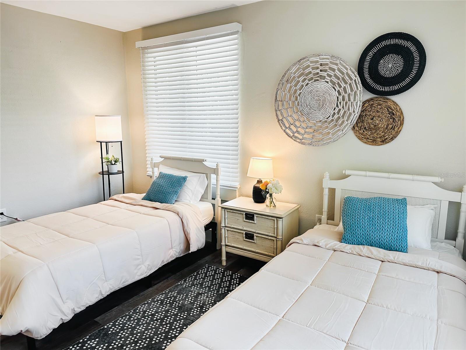 BALLENTINE MANOR ESTATES - Residential Income