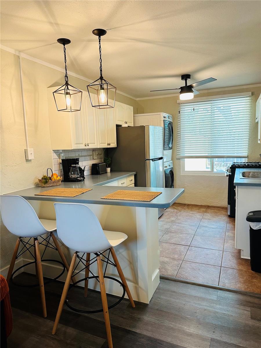 BALLENTINE MANOR ESTATES - Residential Income