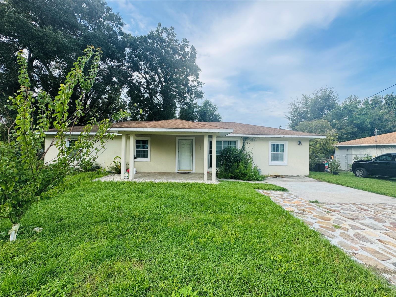 Come and see this charming and cozy 3-bedroom, 2-bathroom home on a spacious 0.35-acre corner lot!
This move-in ready property features beautiful tile flooring throughout, including in the versatile bonus room, perfect for an office, playroom, or guest space. Offering both style and easy maintenance, this home is ideal whether you’re looking for a smart investment or the perfect place to call your own. Don’t miss out on this great opportunity, call me today to schedule your appointment! More pictures to come.