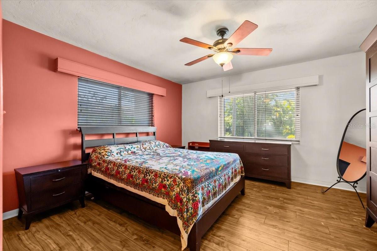 POWERS BAYVIEW ESTATES - Residential