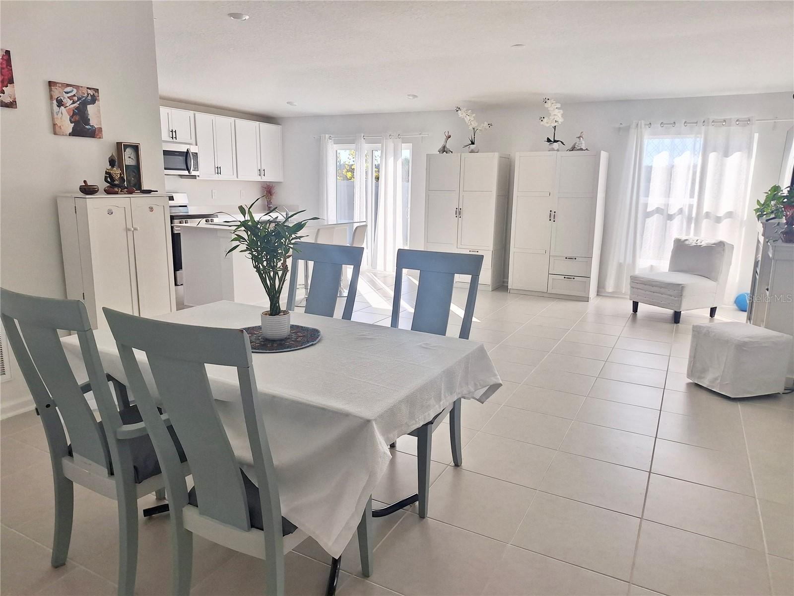 HUNT CLUB GROVES 50S - Residential Lease