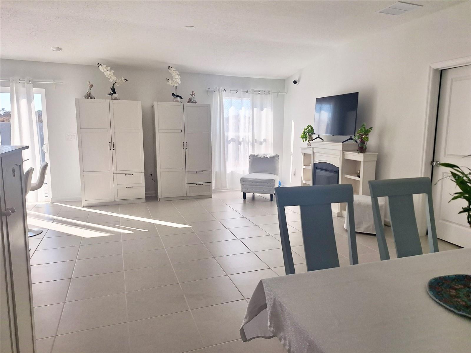 HUNT CLUB GROVES 50S - Residential Lease