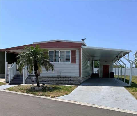 Photo of 651 54th Lane S #14, St Petersburg, FL 33707 (MLS # TB8489133)