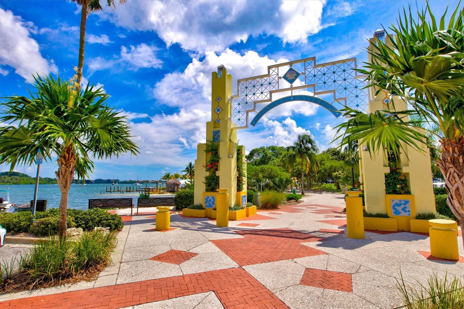GULF GATE - Residential