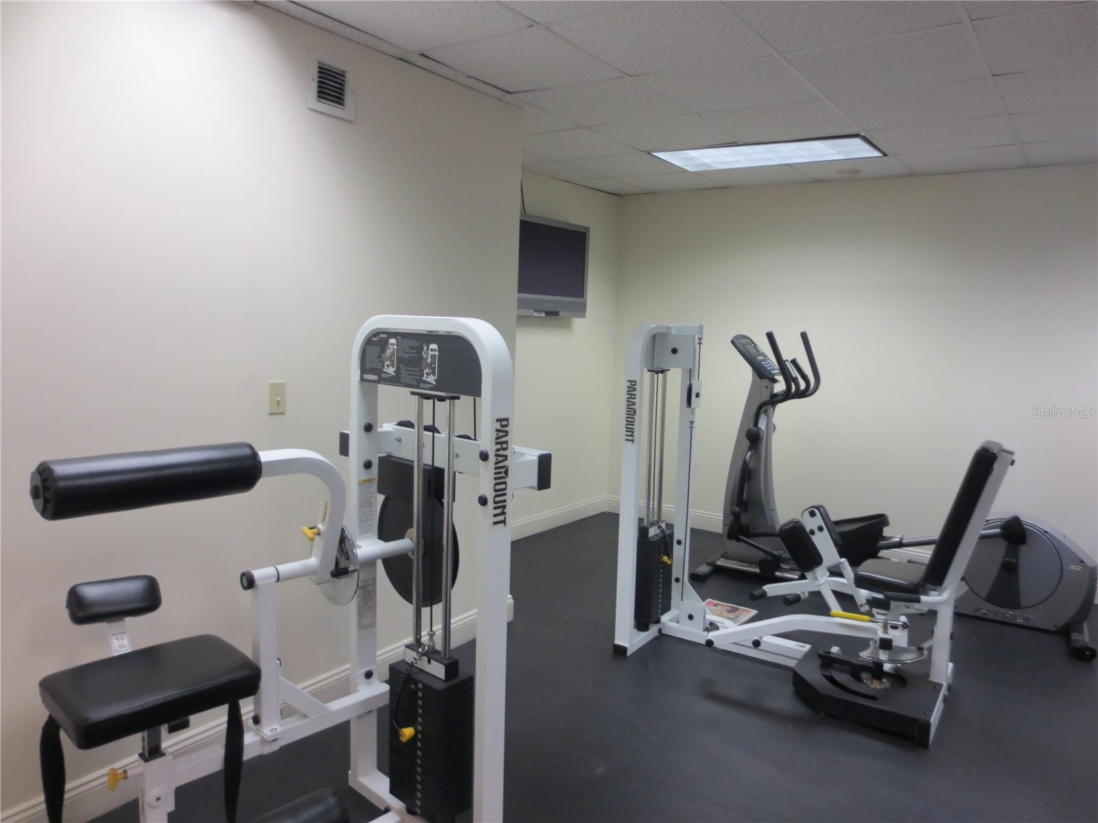 GARDEN APTS - Residential Lease