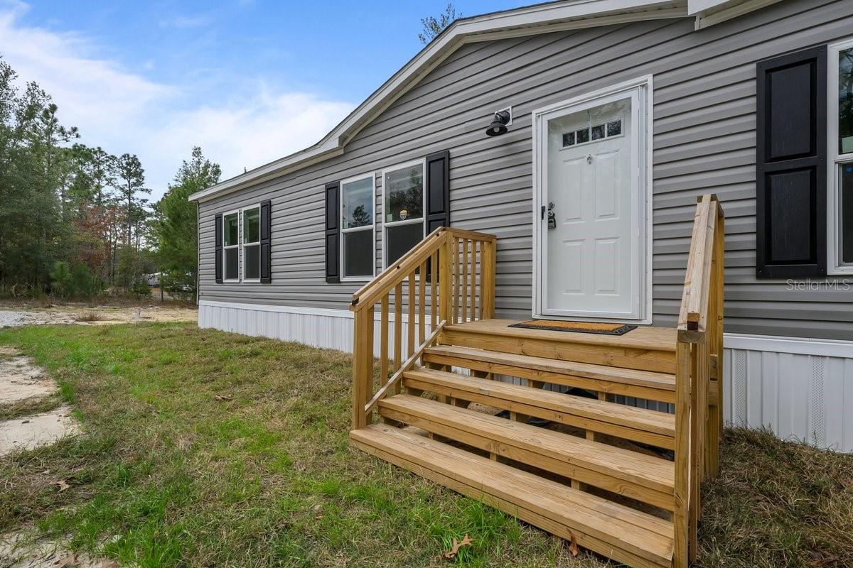 MELROSE LANDING - Residential