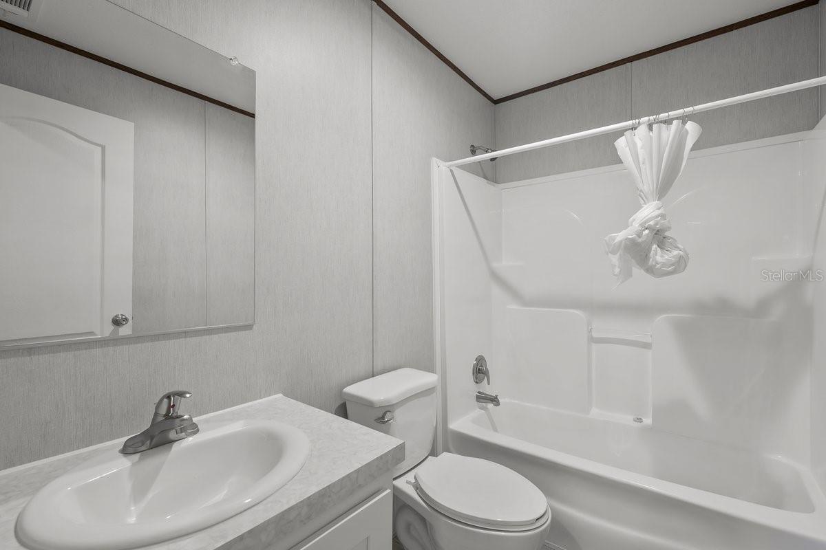 MELROSE LANDING - Residential