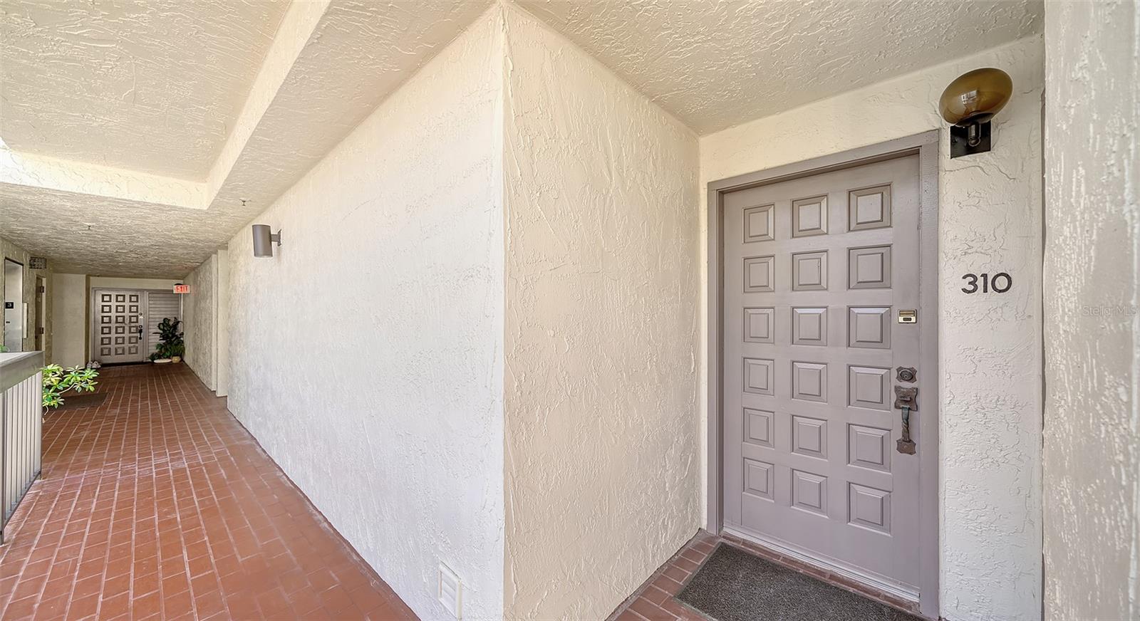 1945 GULF OF MEXICO DRIVE M2-310