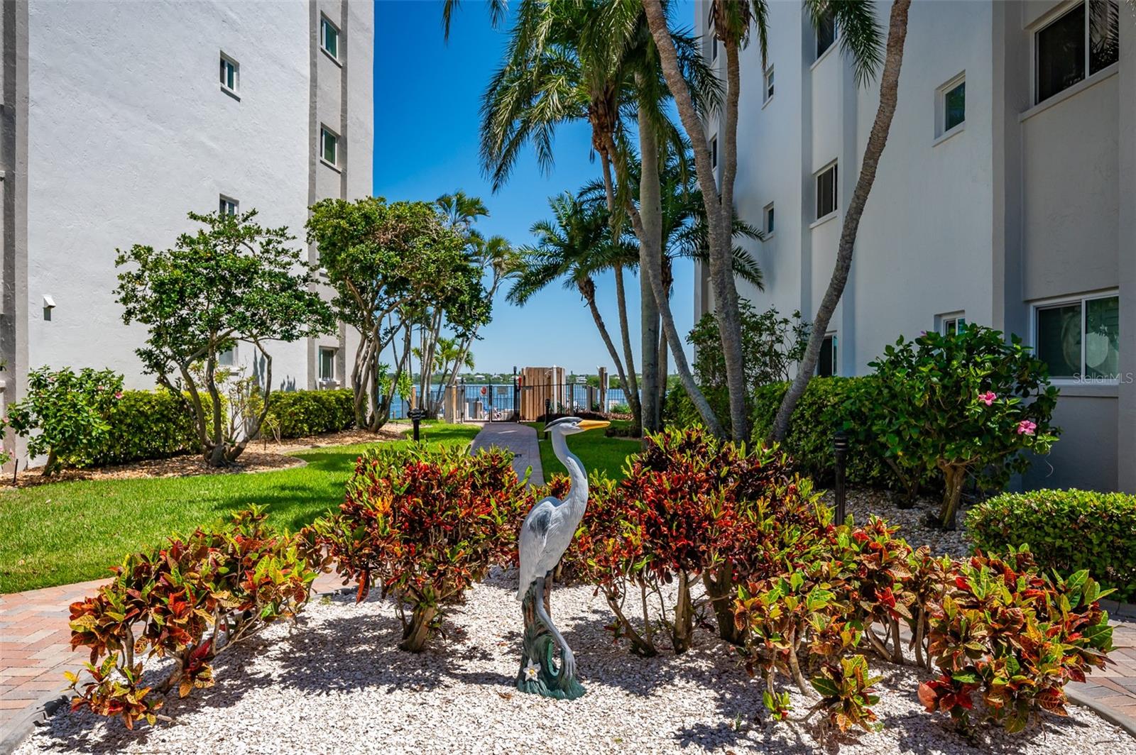 SUNRISE COVE SEC 4 - Residential