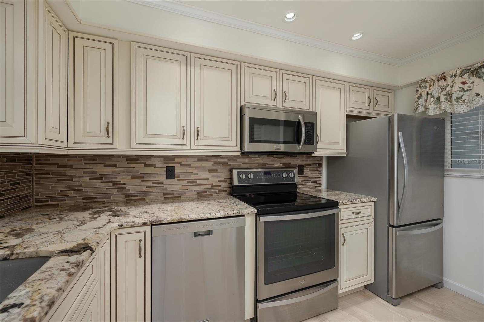 SUNRISE COVE SEC 4 - Residential